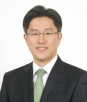 신흥수 교수