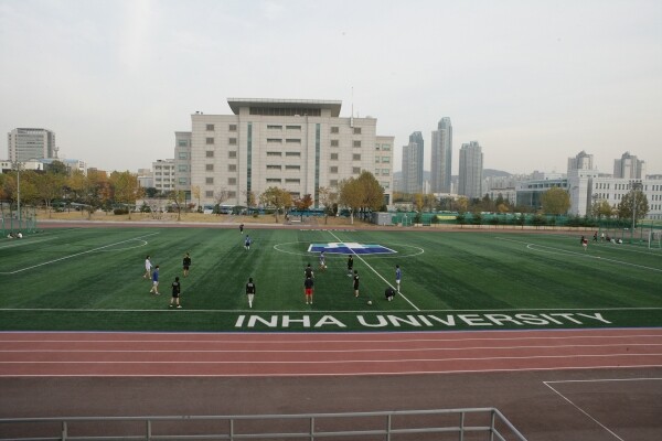 오는 21일 2019 총장배 유소년 축구대회가 열리는 인하대 운동장