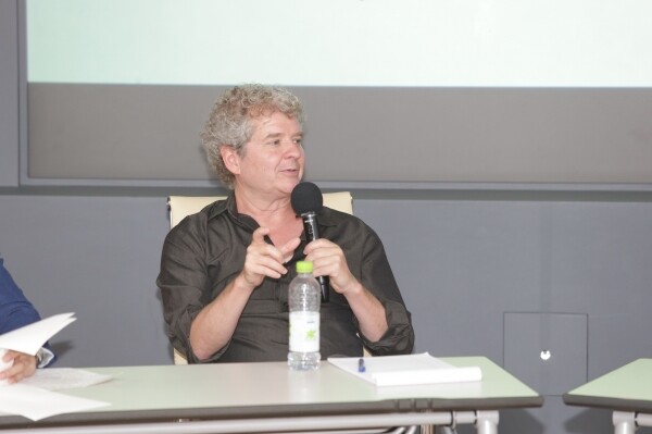 숀 리아든 교수