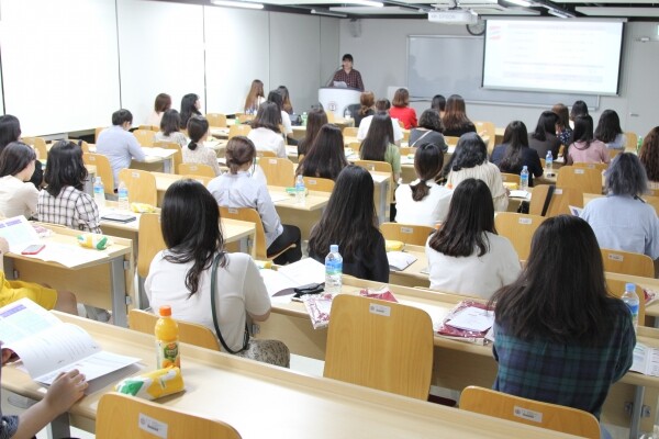 동덕여자대학교(총장 김명애) 대학평생교육체제지원사업단과 세무회계학과는 선취업 후학습 활성화 위해 8월 28일 동덕여대 100주년 기념관에서 ‘2020학년도 입시설명회’를 개최했다. (사진: 동덕여대 제공)
