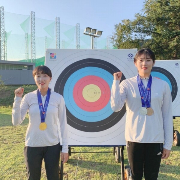 임해진(좌), 황재민 선수