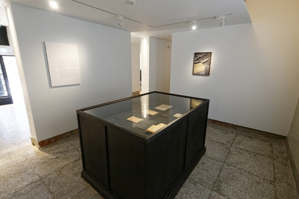 윤동주기념관에 전시된 시인의 육필원고 (사진: 연세대 제공)