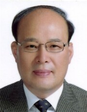 박병철 명예교수