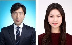 대구한의대 제약공학과 이세중 교수(왼쪽) 와 석사과정 김지윤 씨(오른쪽). 사진=대구한의대 제공