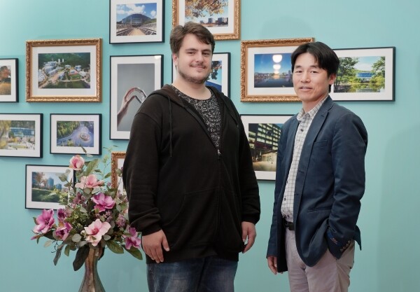 마무트 오카야이 연구원(왼쪽)과 박노정 교수. 사진=