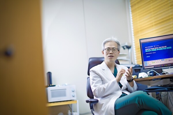 경희대가 ‘인공지능(AI) 학습용 데이터 구축 지원사업’에 선정됐다. 당뇨병 환자를 추적 관찰해 데이터를 모으는 내용으로, 당뇨병 코호트·빅데이터 연구 전문가인 이상열 의학과 교수가 책임을 맡았다. 사진=경희대 제공