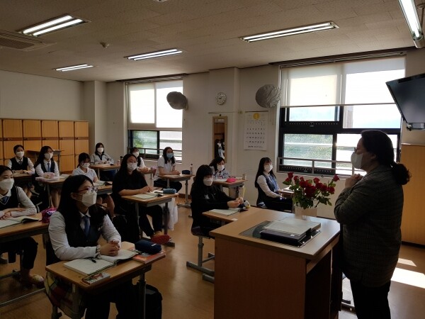고3 학생들이 교실에서 수업을 듣고 있다. 사진=대학저널DB