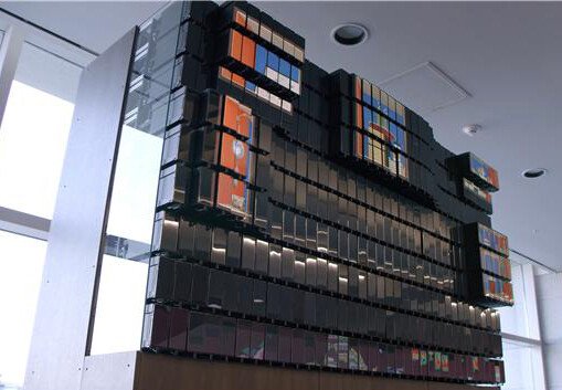 고주원 교수가 연출한 '모바일 책가도'