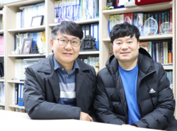 박재영(왼쪽) 광운대 전자공학과 교수와 장세붕 박사과정. 사진=광운대 제공