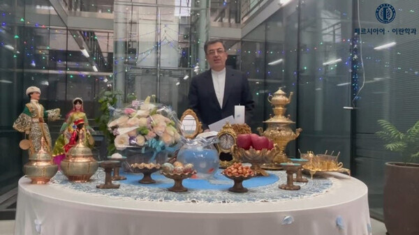 사이드 바담치 샤베스타리 주한 이란대사가 '제12회 이란문화제'에서 축하의 메시지를 전하고 있다. 사진=한국외대 제공