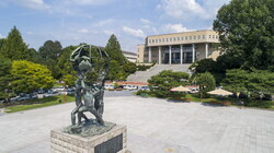 강원대 춘천캠퍼스 미래광장. 사진=강원대 제공