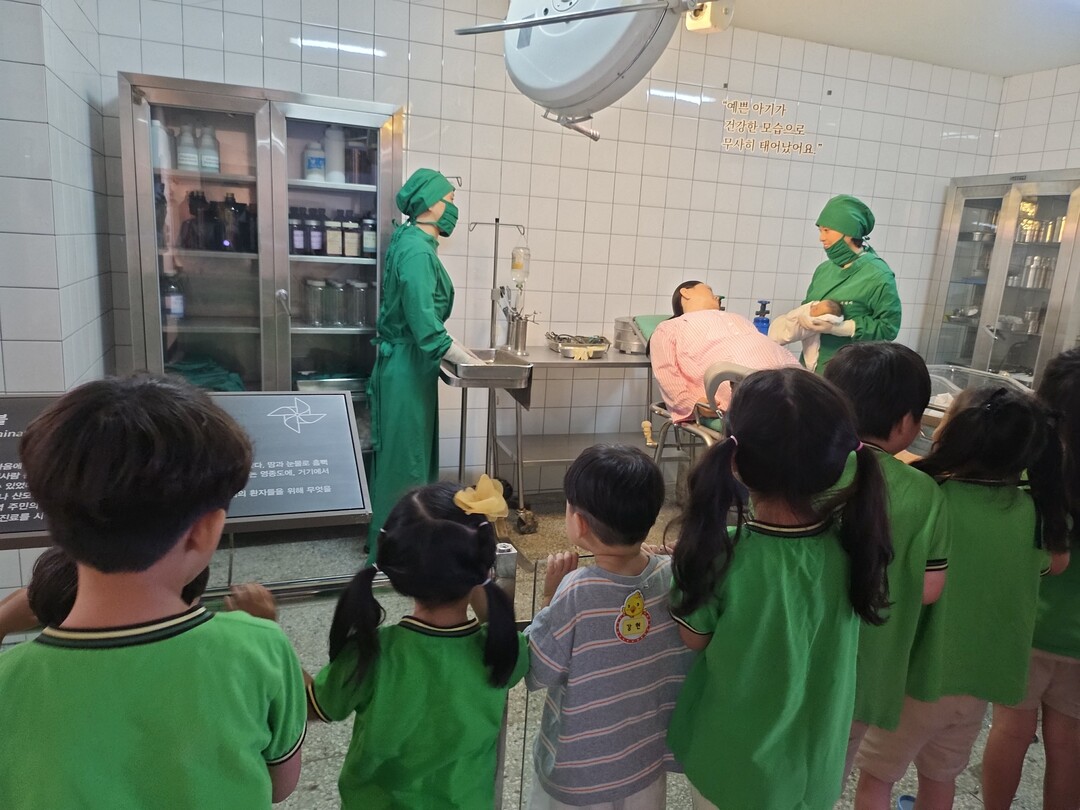 가천 이길여 산부인과 기념관…‘박애·...